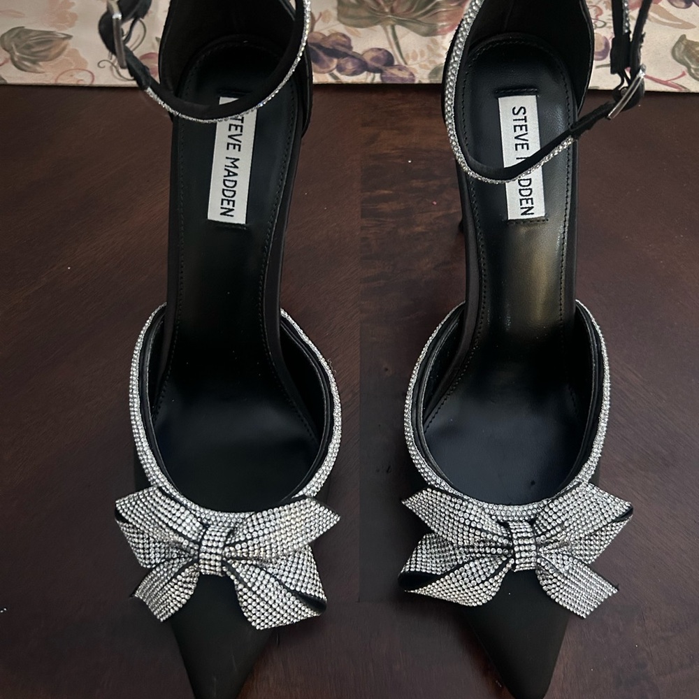 Steve Madden Black Pointed-Toe Ankle-Strap Heels with Crystal Bow Accent